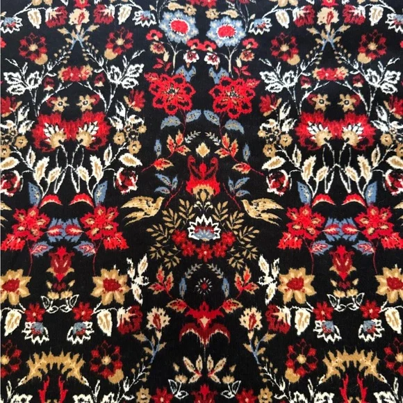 LOFT NWOT Floral Corduroy Mini Skirt Size 4 – Black Red Christmas/Winter Print - Picture 2 of 7